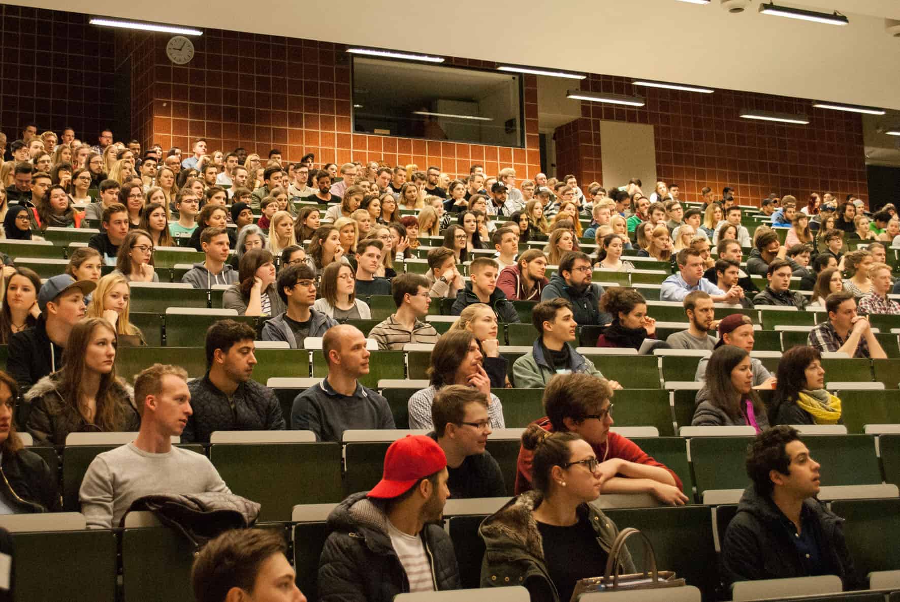 700 Studenten starten Bachelorstudium an der OTH Regensburg