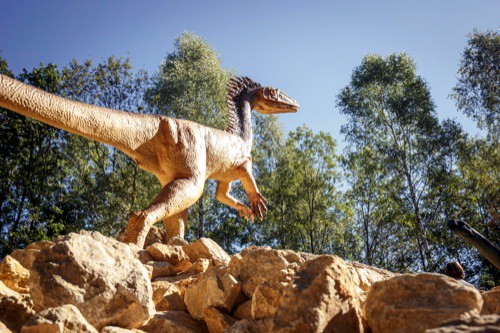 Vorsicht, die Dinos sind los… Wo denn? Im Dinosaurier Freiluftmuseum in Denkendorf im Naturpark Altmühltal!