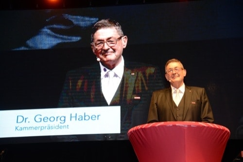 “Das Handwerk in Ostbayern braucht weiterhin Aufträge” Appell des Präsidenten der Handwerkskammer Niederbayern-Oberpfalz Dr. Georg Haber an Verbraucher und öffentliche Hand, um Arbeits- und Ausbildungsplätze zu sichern