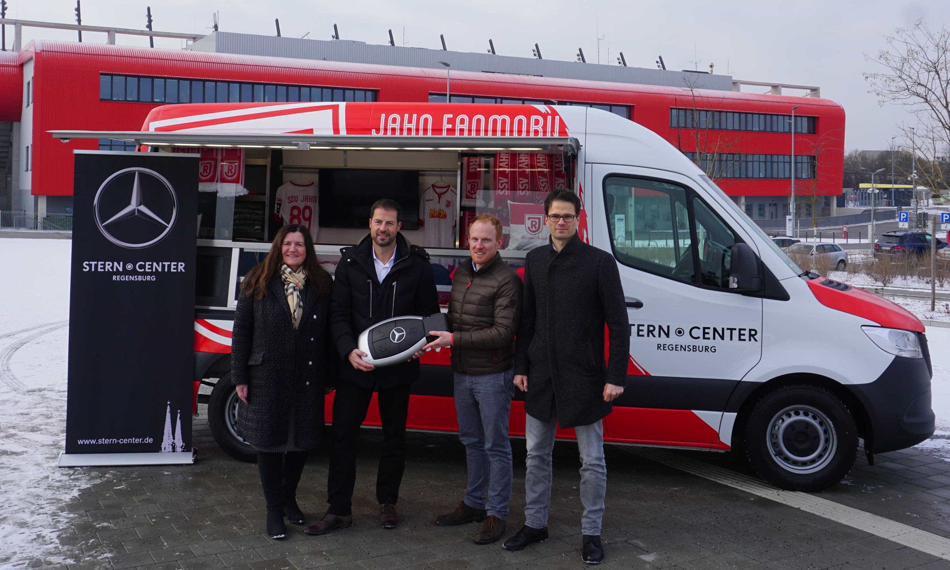 Innovation für Jahn-Fans SSV Jahn Regensburg stellt Fanmobil vor