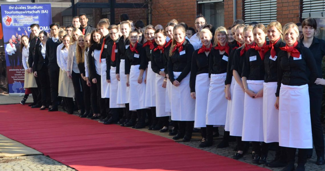 Ausbildung in der Schule für Hotel und Tourismusmanagement in Wiesau Mit Freude Gäste begeistern