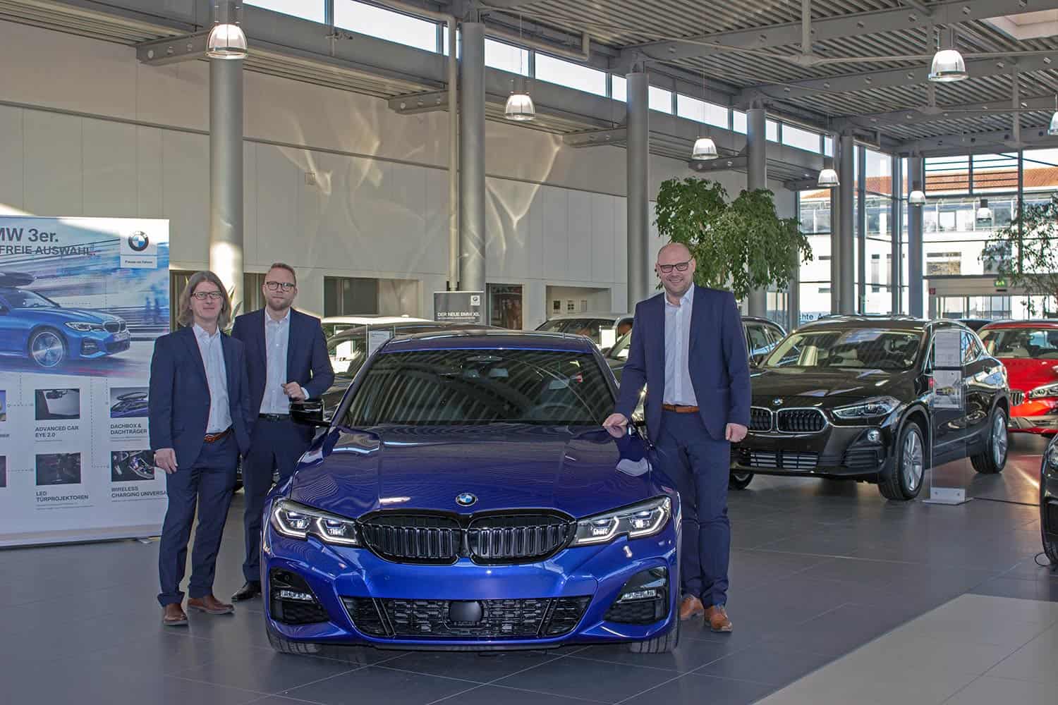 9. März: Markteinführung der neuen BMW 3er Limousine im Autohaus Hofmann Regensburg Die ultimative Sport-Limousine
