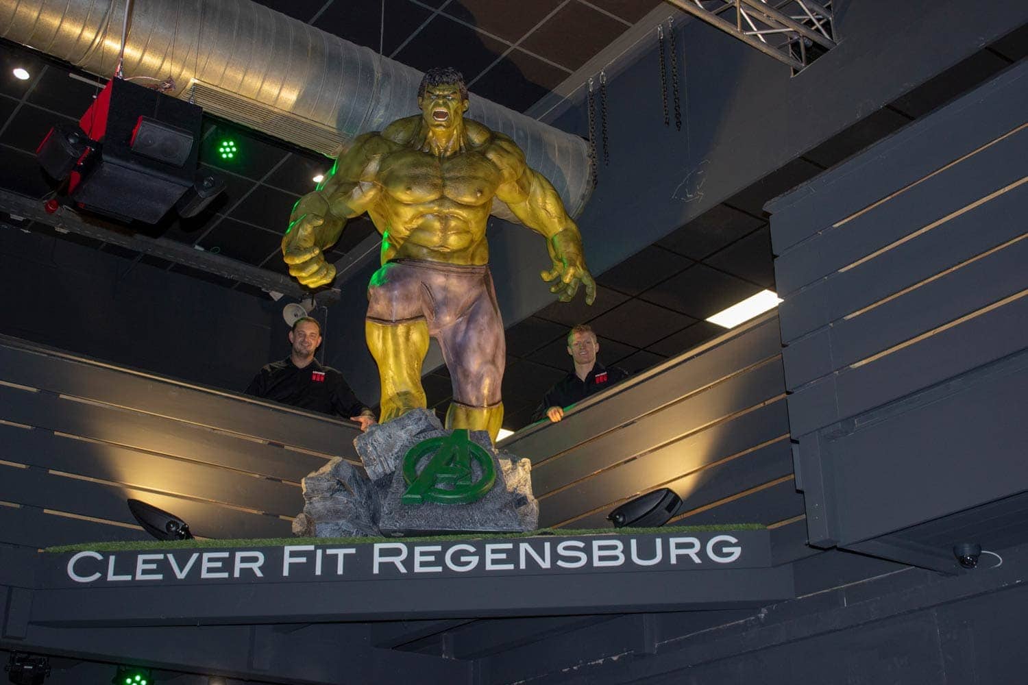 Clever Fit Regensburg: Das Fitnesstudio mit dem gewissen Wow-Effekt Fit wie Hulk und Spiderman
