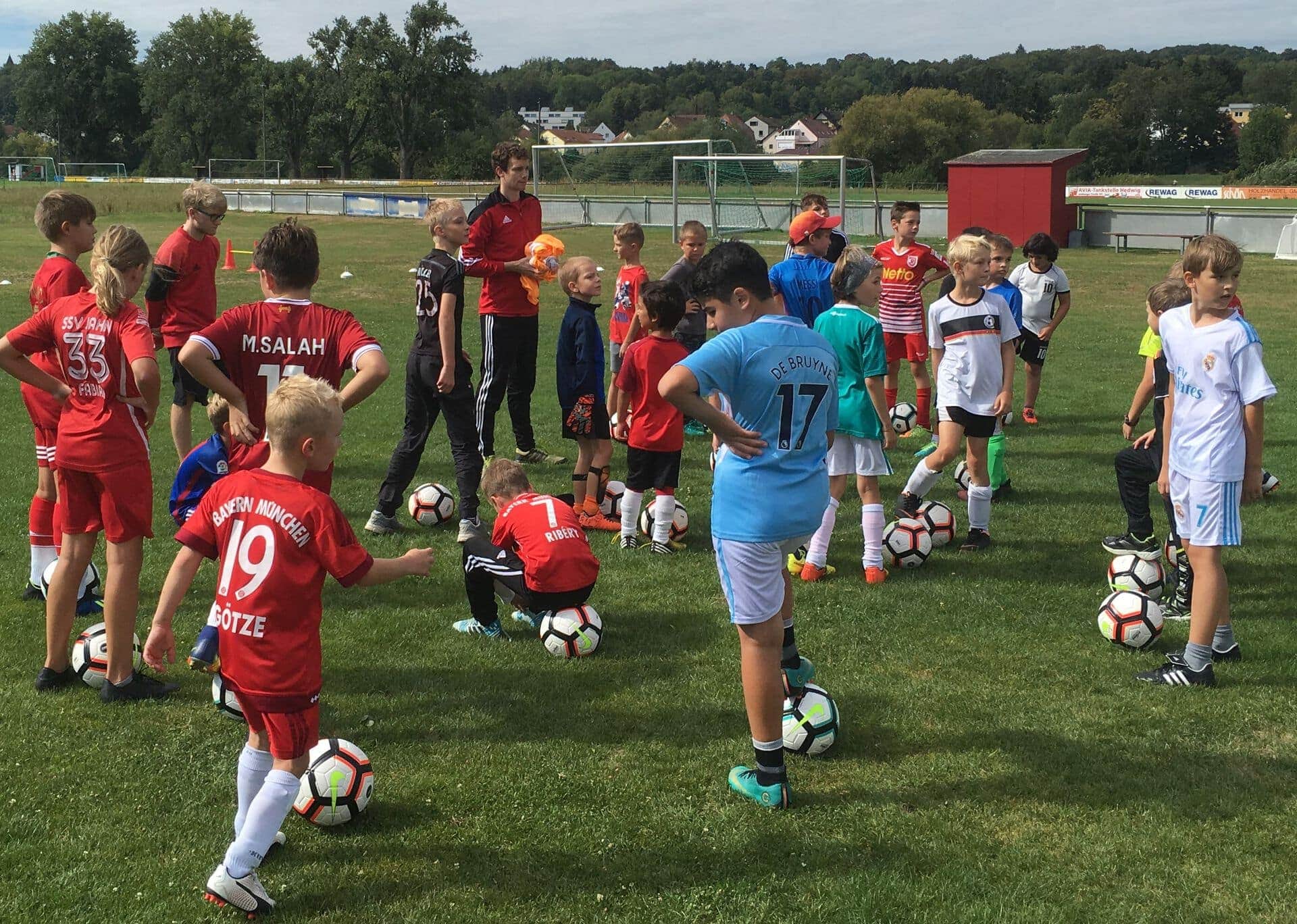 Blizz Leserreporter SV Sallern mit Fußballcamp in den Ferien