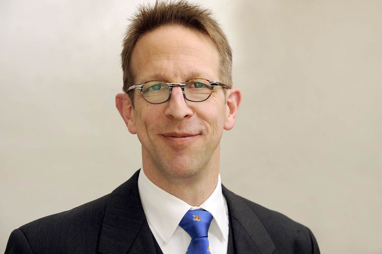Prof. Dr. Felix Schlachetzki referiert an der medbo in Regensburg zum Thema Schlaganfall „Schlaganfall - Wirklich aus heiterem Himmel?“