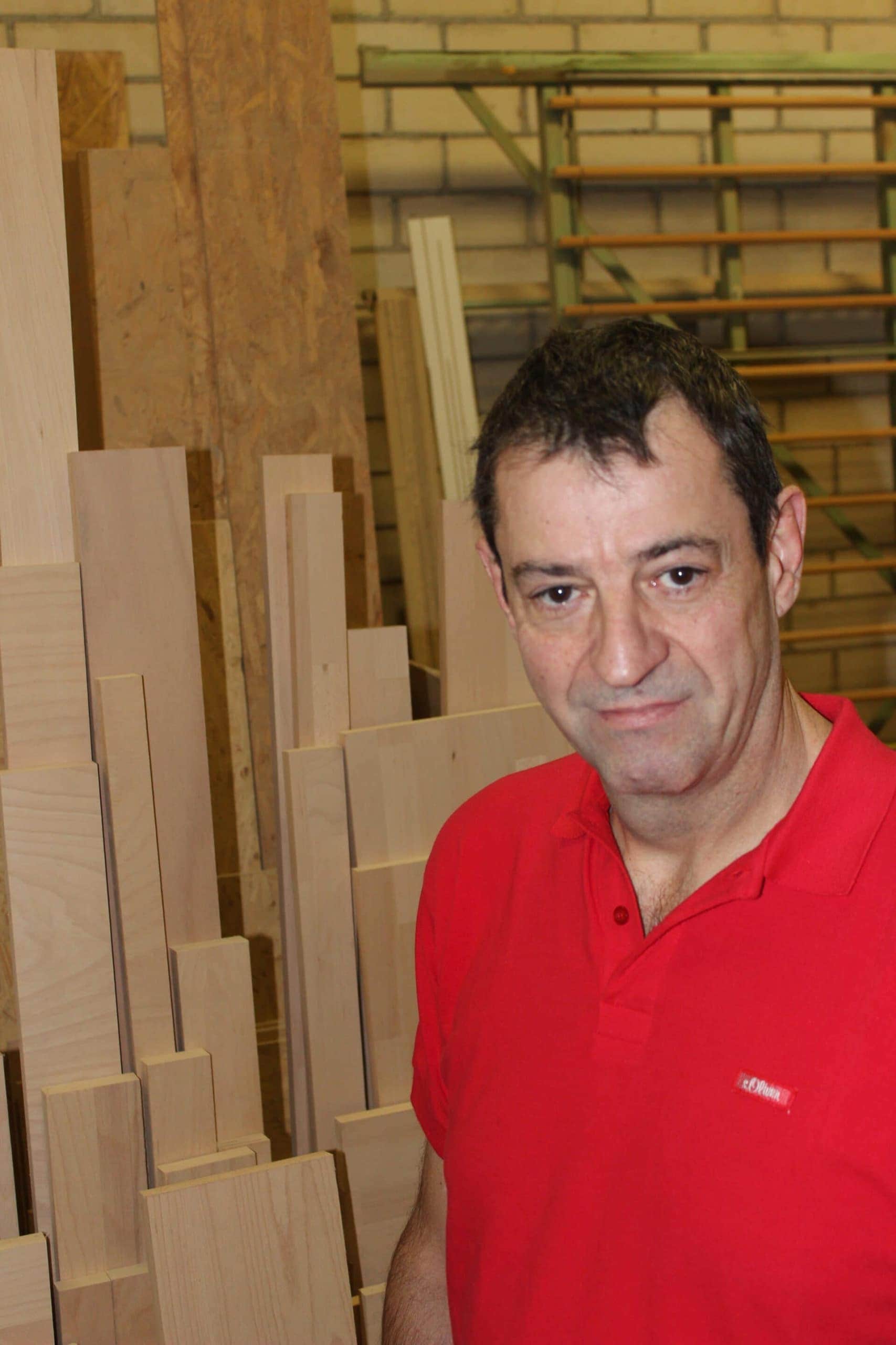 Im Gewerbepark A21 Holz perfekt nach Maß zugeschnitten