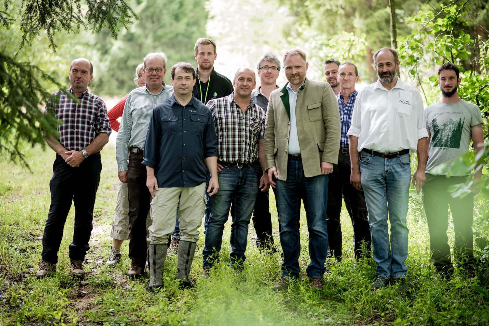 Unser Wald: Klimaretter und Wirtschaftsfaktor Bundestagsabgeordneter Peter Aumer verschaffte sich einen Überblick über die aktuelle Lage in unserer Region