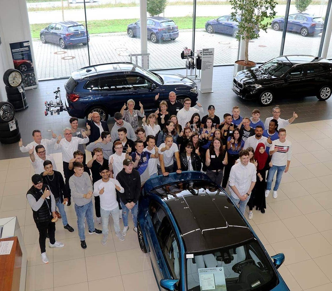 Die HWGruppe begrüßt 37 neue Auszubildende in der Automobilbranche Positiver Start ins Berufsleben
