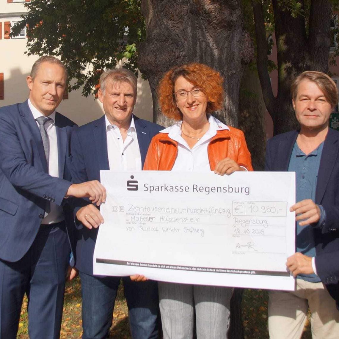 Rudolf Winkler Stiftung spendet 10.950 Euro für Malteser Mahlzeiten-Patenschaften Gezielt etwas gegen die Altersarmut unternehmen