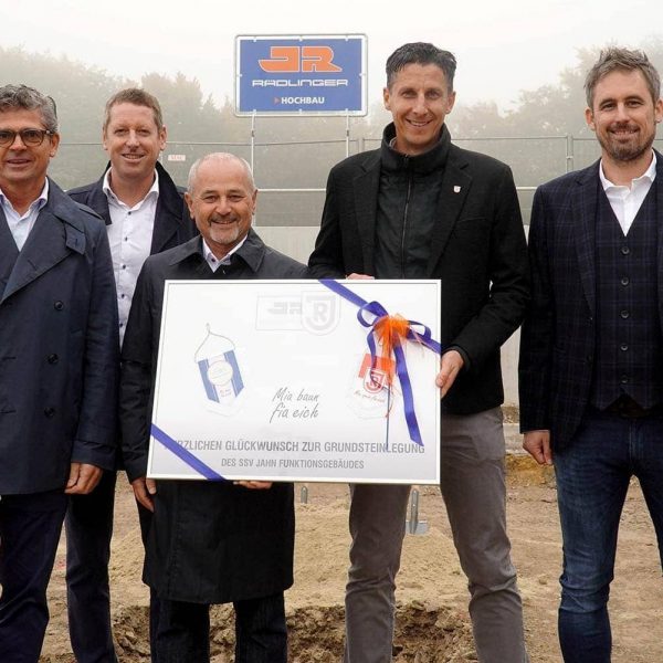 SSV Jahn Regensburg gegen Sandhausen Verein stellt Weichen für eine positive Zukunft