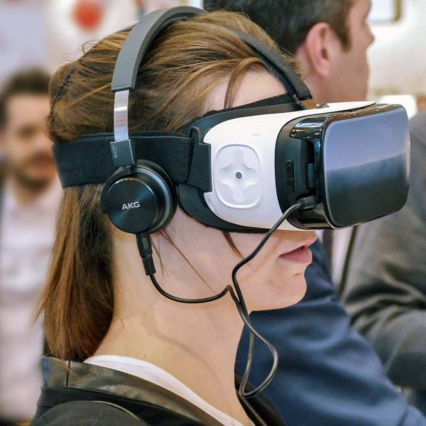 Regensburg: IHK und Universität zeigen Einsatzgebiete und Forschungstrends virtueller Anwendungen Produkte virtuell erleben