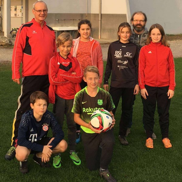 Blizz Leserreporter: DFB-Doppelpass 2020 Jugend des SV Sallern arbeitet mit fünf Schulen zusammen
