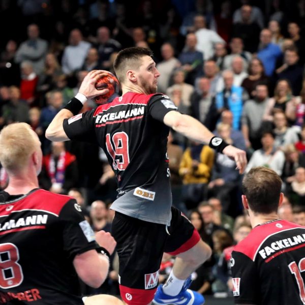 Blizz Leserreporter: HC Erlangen siegt erstmals in Minden Handball-Bundesliga: HC Erlangen feiert damit seinen zweiten Sieg in Serie