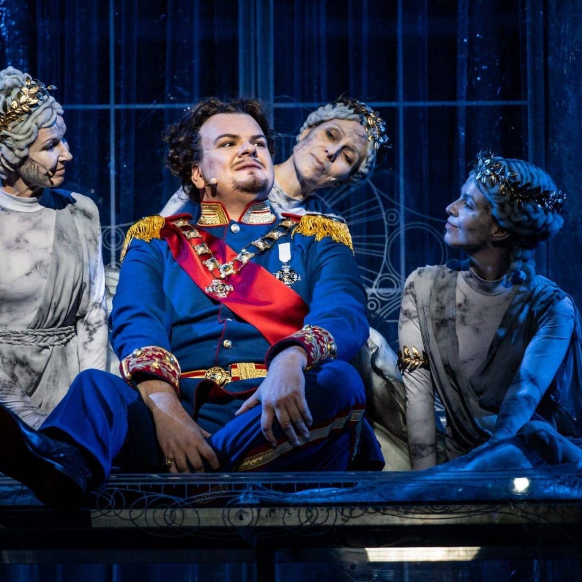 Ludwig II. – Sehnsucht nach dem Paradies Der Märchenkönig singt im Theater am Bismarckplatz