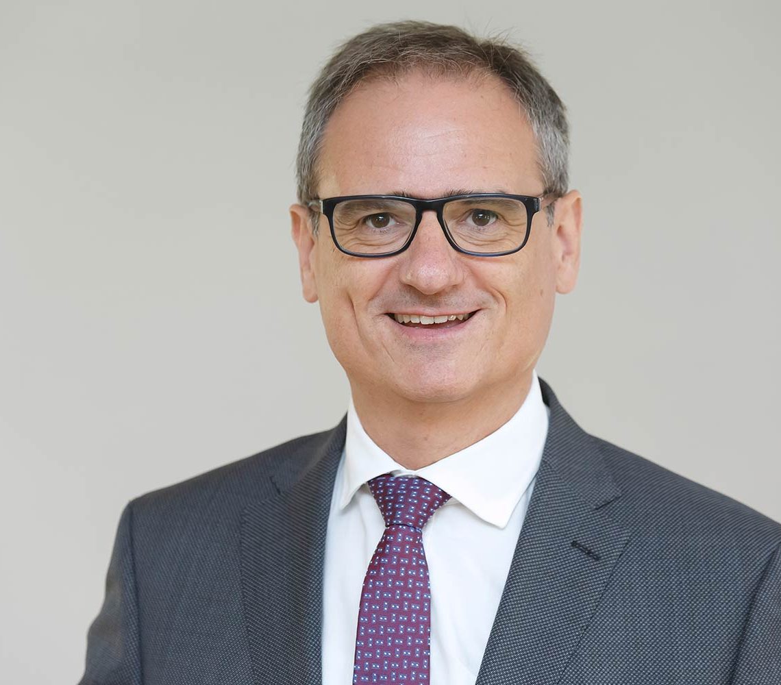 Regensburgs neuer Kulturreferent Wolfgang Dersch im Blizz-Redaktionsgespräch Der Gärtner im großen „Kulturgarten“