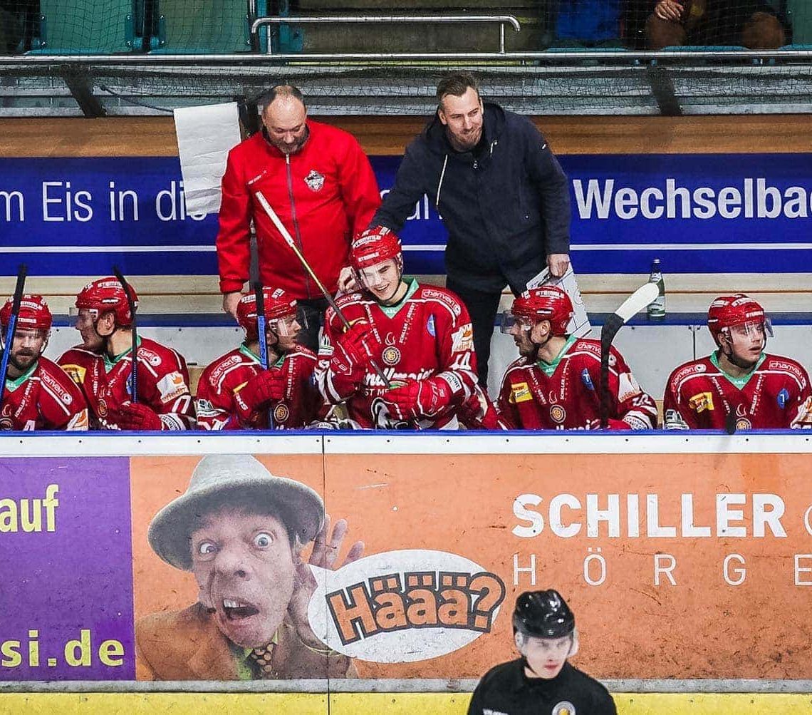 Eishockey: Eisbären Regensburg mit fünf Siegen in Folge Mit Interimstrainer Max Kaltenhauser wieder auf Erfolgskurs