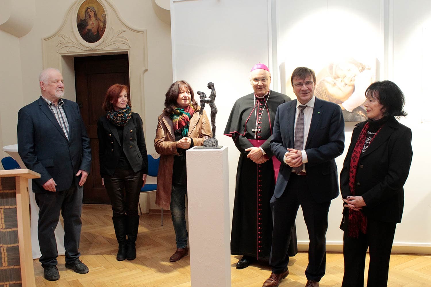 Regensburg Hammerschlag Fur Das Haus Mutter Und Kind Der Kjf