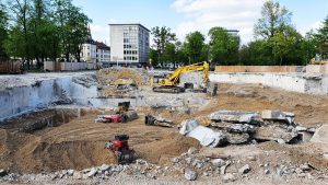 Die Fläche des zukünftigen Interims-ZOB am Ernst-Reuter Platz im April 2020