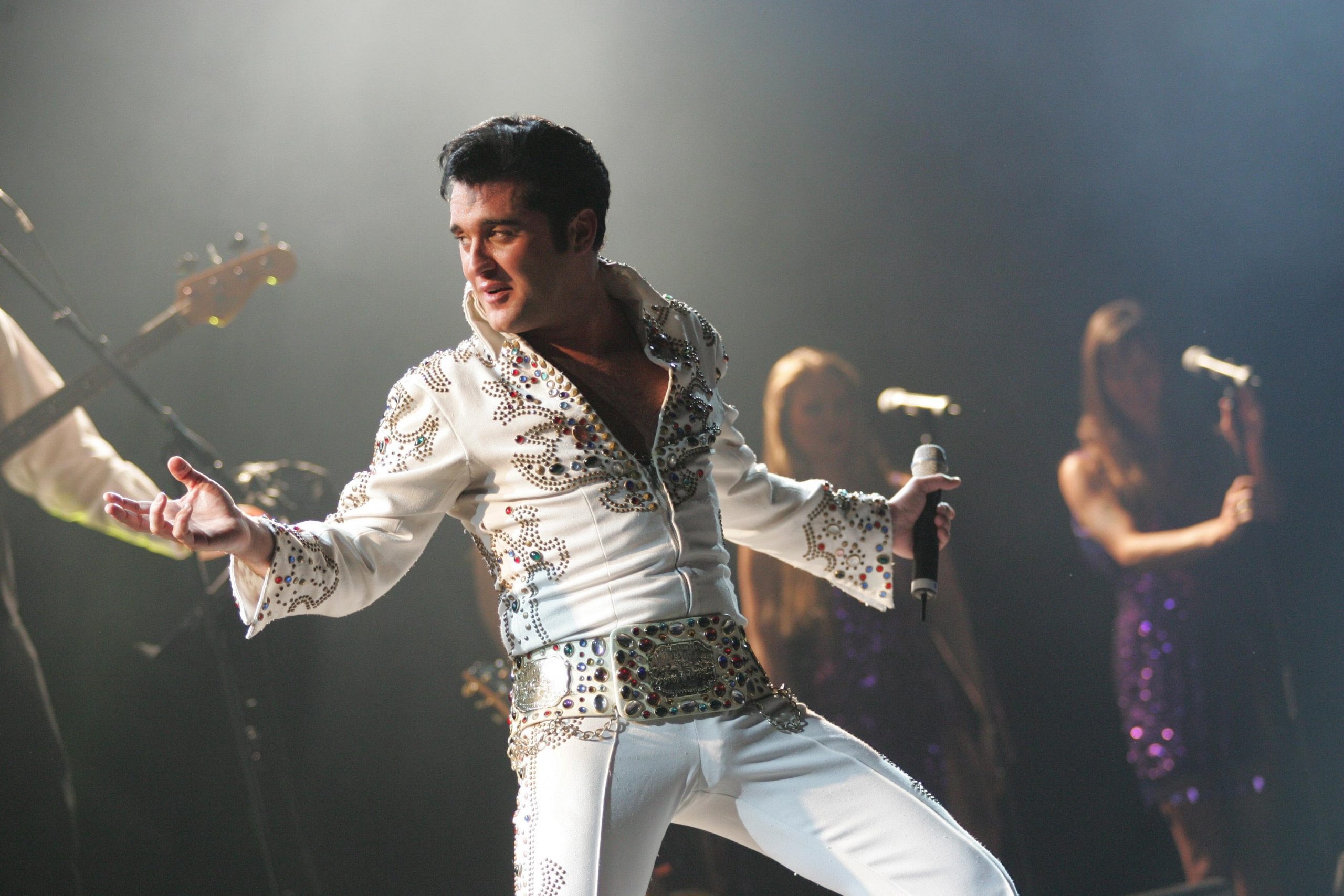 „Elvis – Das Musical“ in Regensburg verschoben Live-Spektakel über den King of Rock‘n‘Roll findet am 30. März 2021 statt