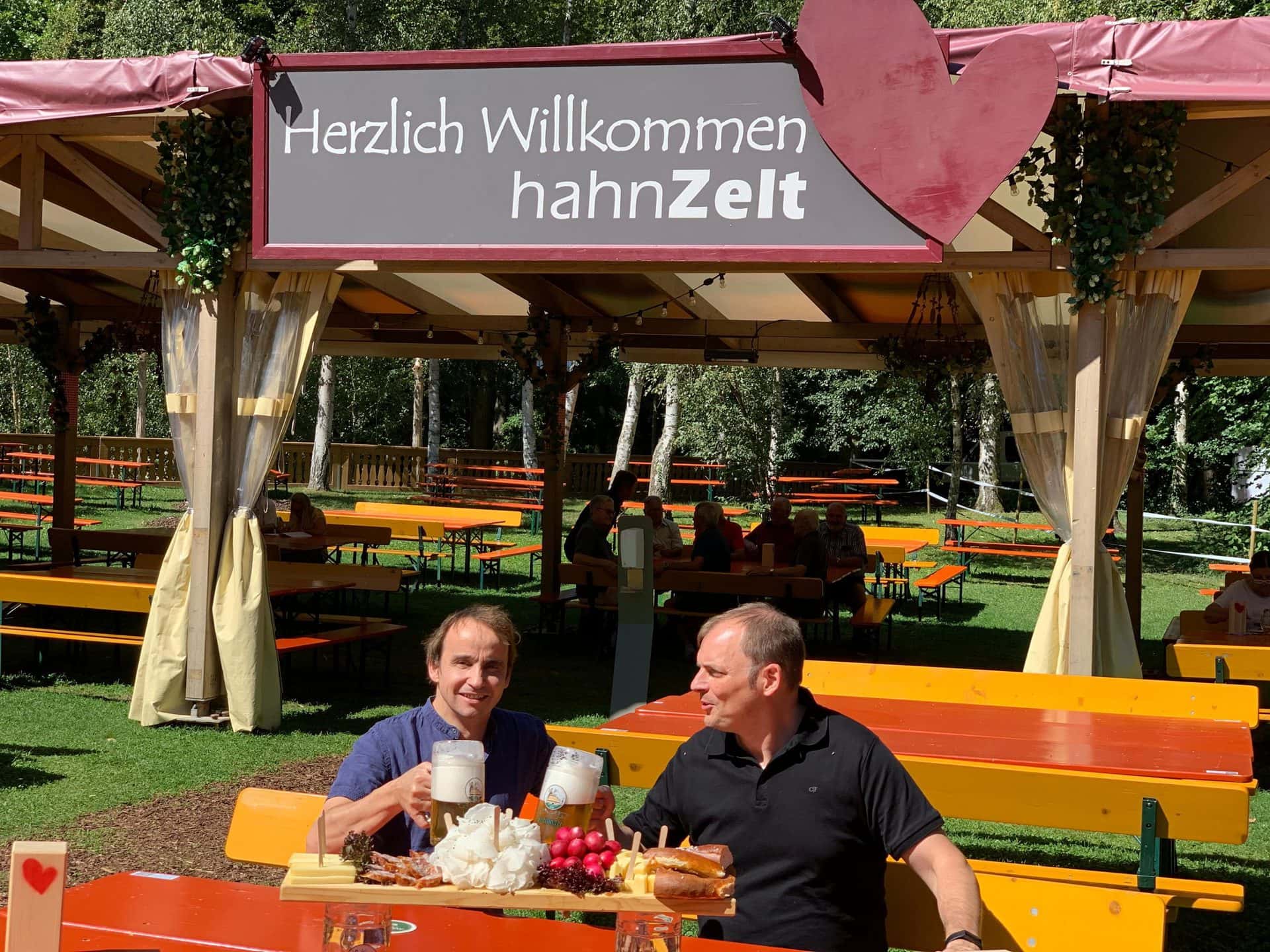 Im Sommergarten scheint immer die Sonne Hahn´s Sommergarten im Stadtpark