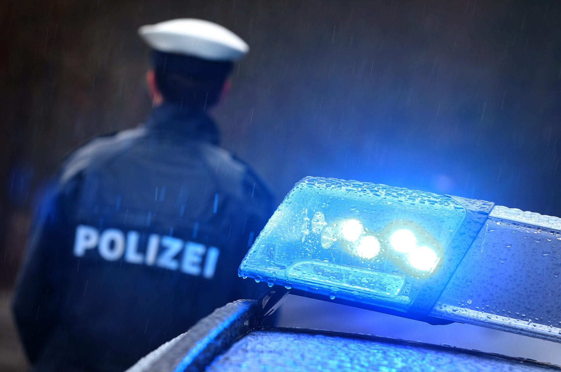 Raser brettert mit 110 Stundenkilometer durch Hof Erlaubt waren nur 50 Stundenkilometer